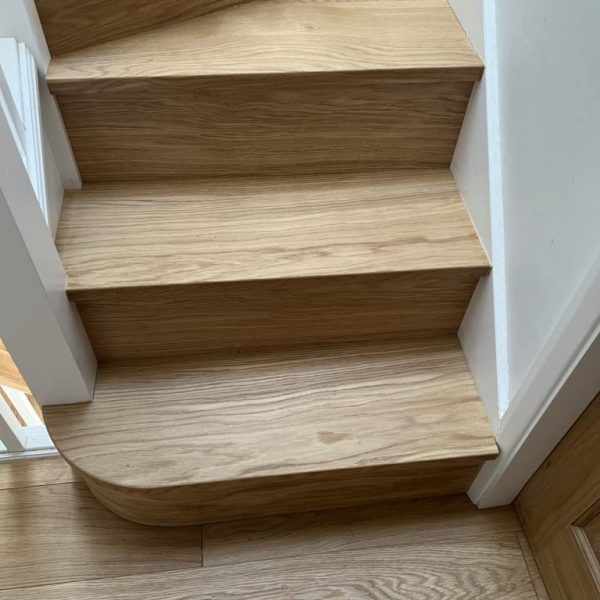 Oak Staircase Steps Cladding Tread with Riser